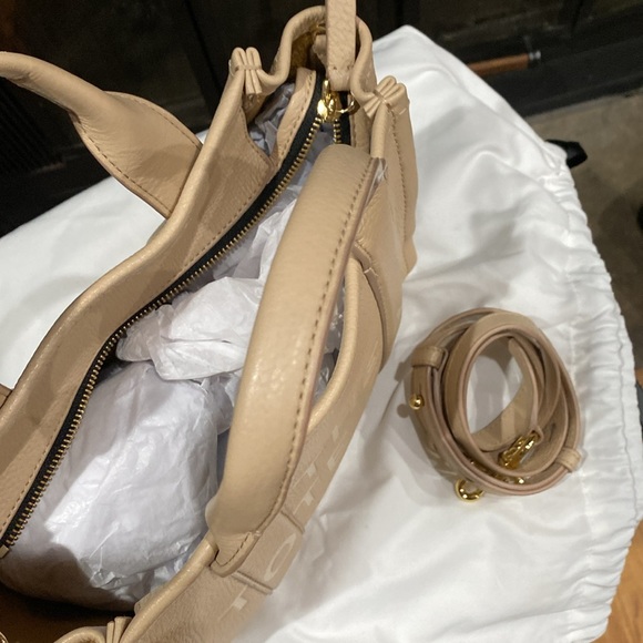 Marc Jacob The leather small tote bag in beige leather - Picture 2 of 12